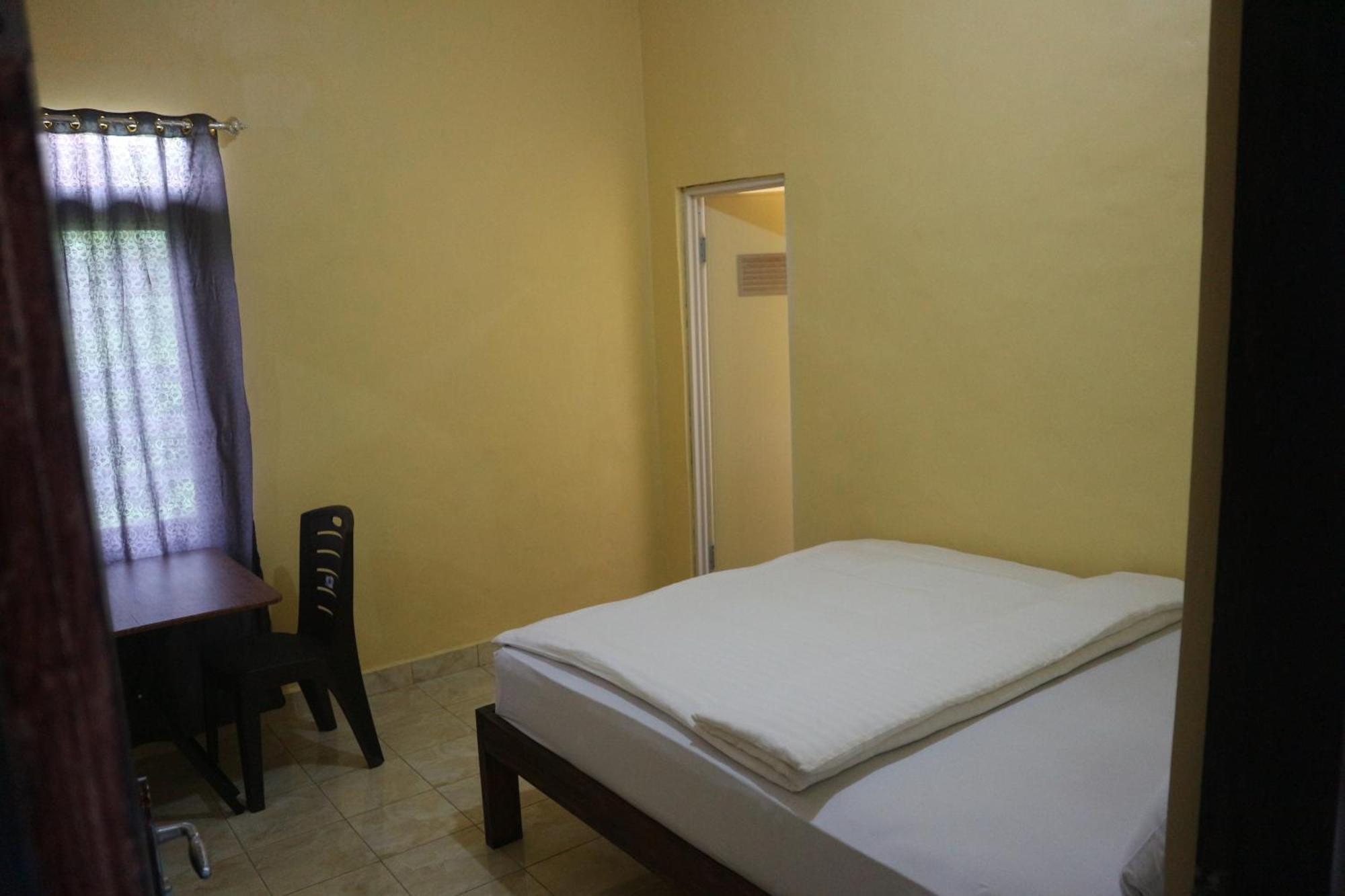 Tange Guest House Рутенг Екстериор снимка